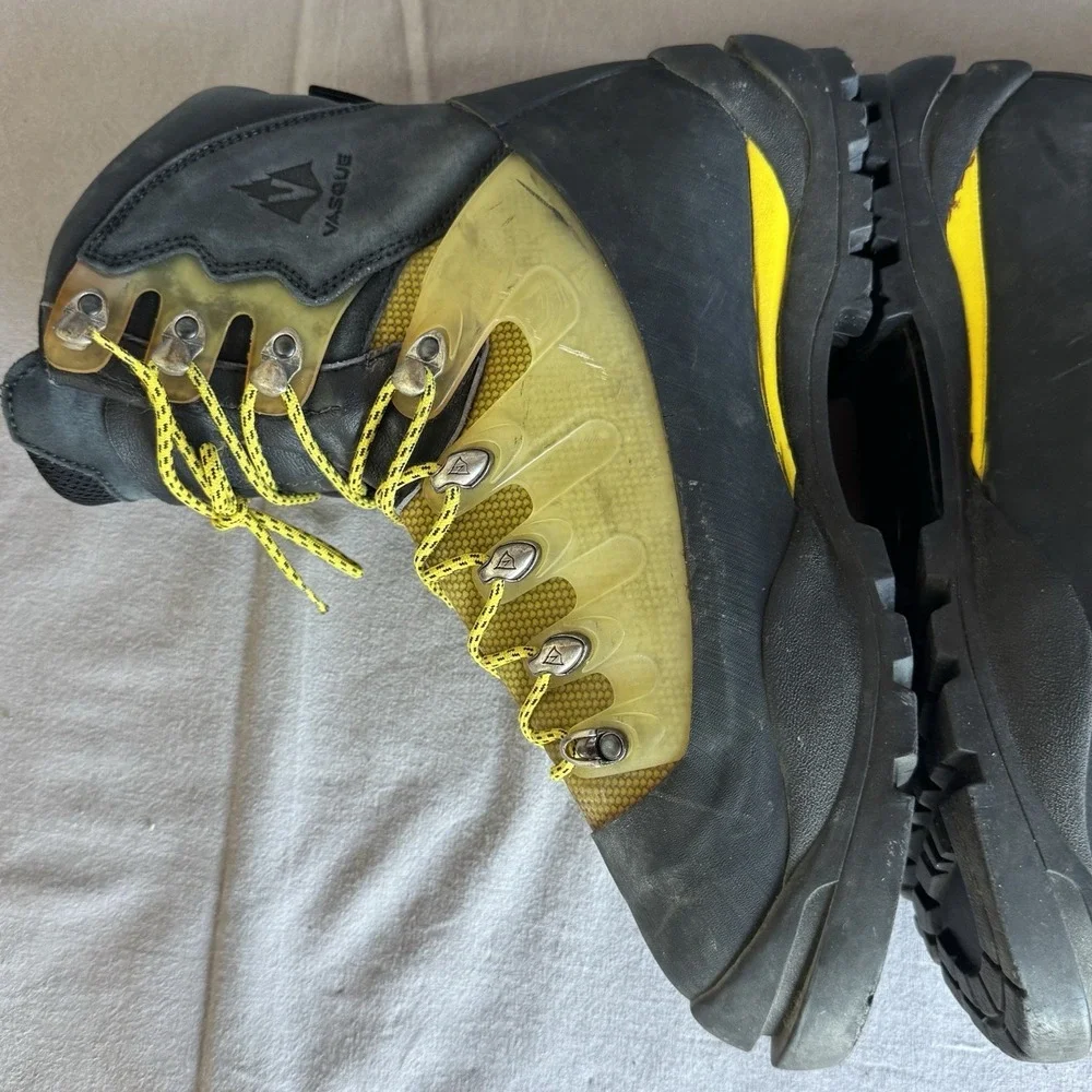 Size 12 - VASQUE Skywalk Stealth hiking boot firm‎ rigid heavy speed lace